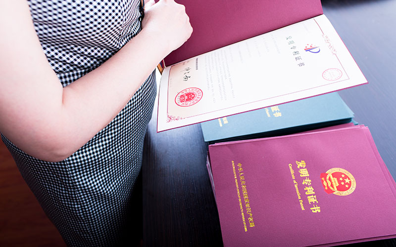 專利權(quán)利要求書有哪些類型？該如何撰寫權(quán)利要求？